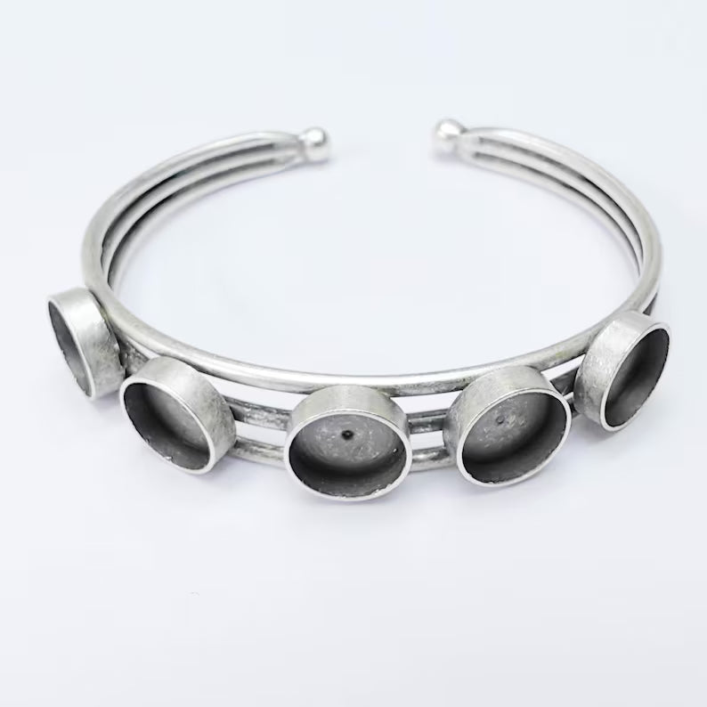 Adjustable Bracelet with 5 Settings, 10mm Bezel Cups, Antique Silver Plated Brass, Nickel Free, Lead Free, G37545