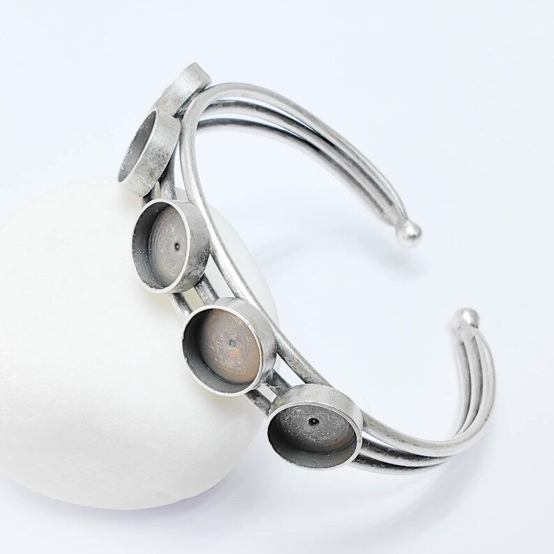 Adjustable Bracelet with 5 Settings, 10mm Bezel Cups, Antique Silver Plated Brass, Nickel Free, Lead Free, G37545
