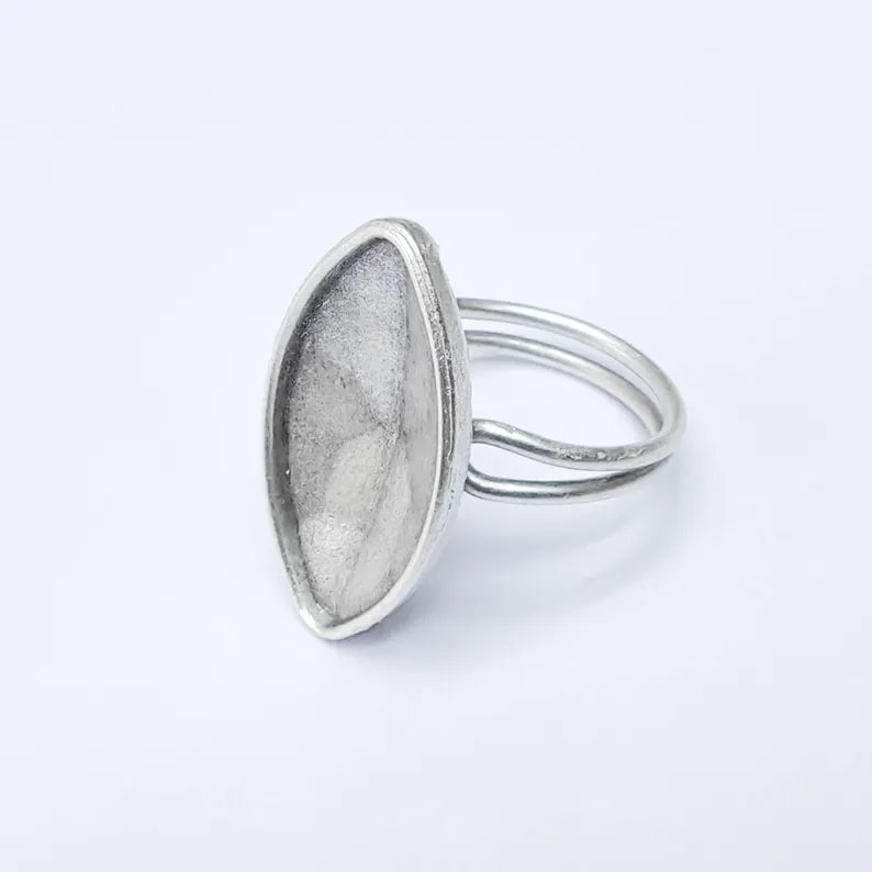 Marquise Cabochon Ring Base, 26x13mm Stone Setting, Adjustable Ring, Antique Silver Plated G37554