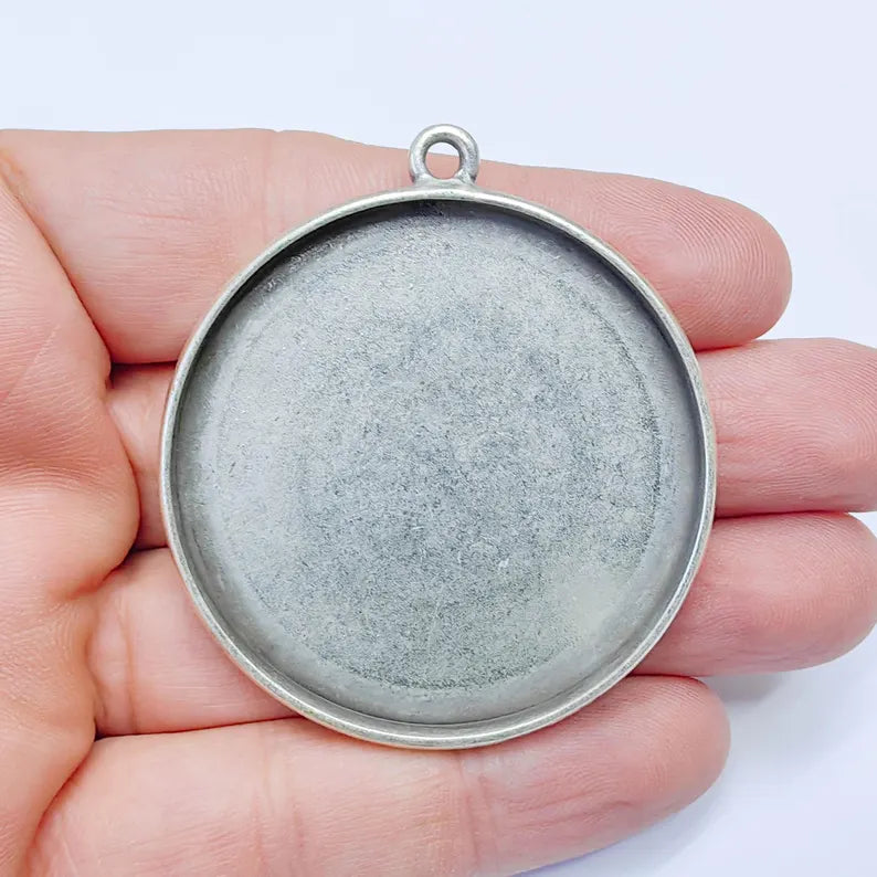 Large Round Pendant Blanks, Resin Bezel Bases, Mountings, Antique Silver Plated 50 mm G37597