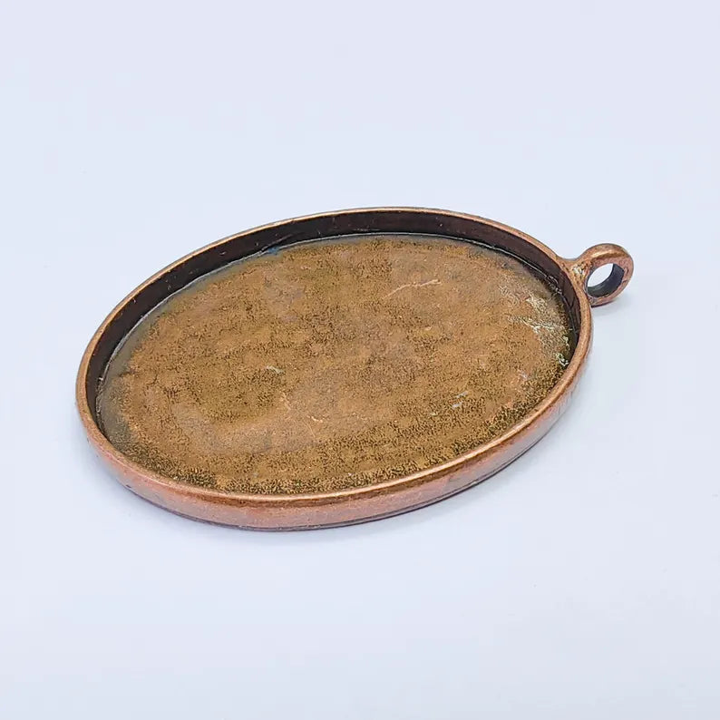 Large Oval Pendant Blanks, Resin Bezel Base, Mosaic Mountings, Antique Copper Plated 50x40mm G37606