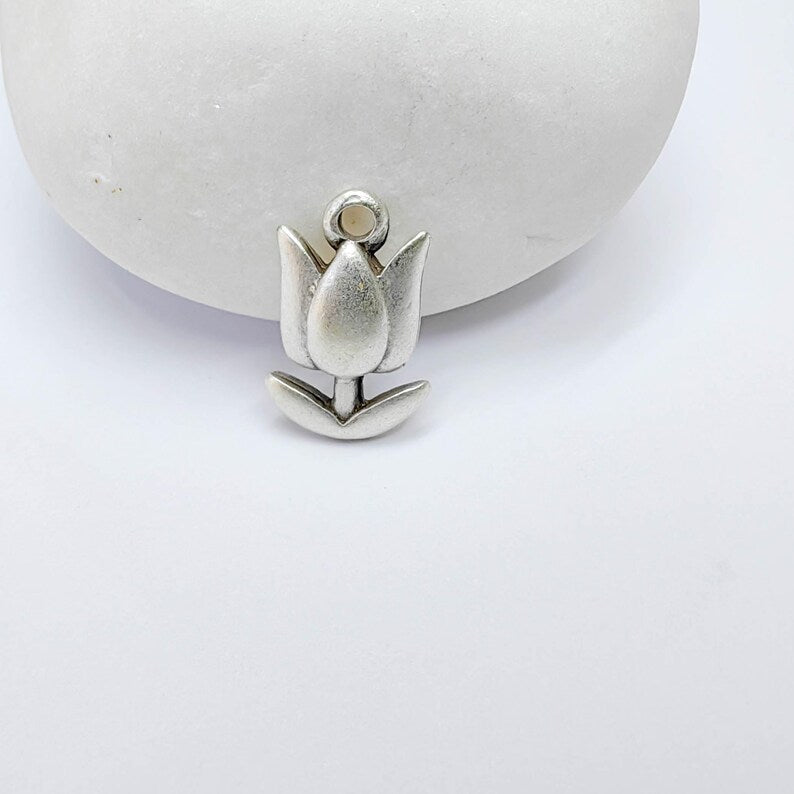 5 Tulip Flower Charm, Small Antique Silver Pendant, 12x10mm Floral Jewelry Making, G37608