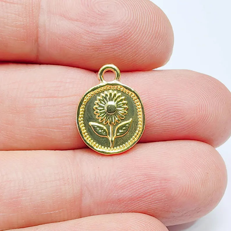 2 Sunflower Charm, Double Sided Flower Pendant, 24k Gold Plated, Jewelry Making, G37612