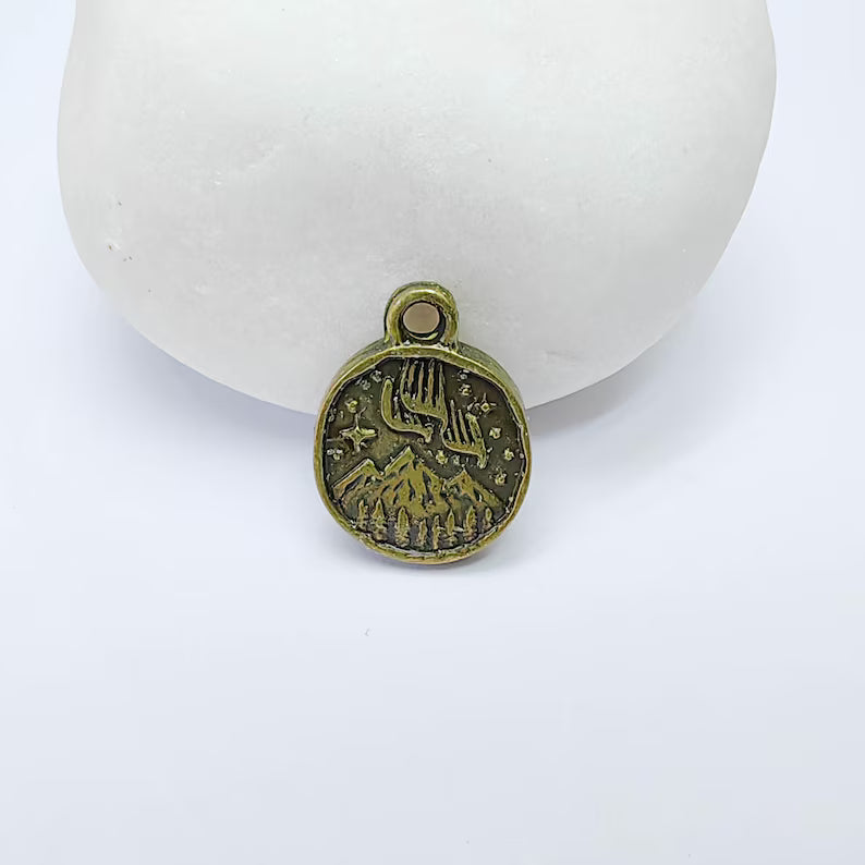 4 Pcs Aurora Borealis Charm, Double Sided Pendant, Northern Lights, 16x13mm Antique Bronze Plated Bronze G37613