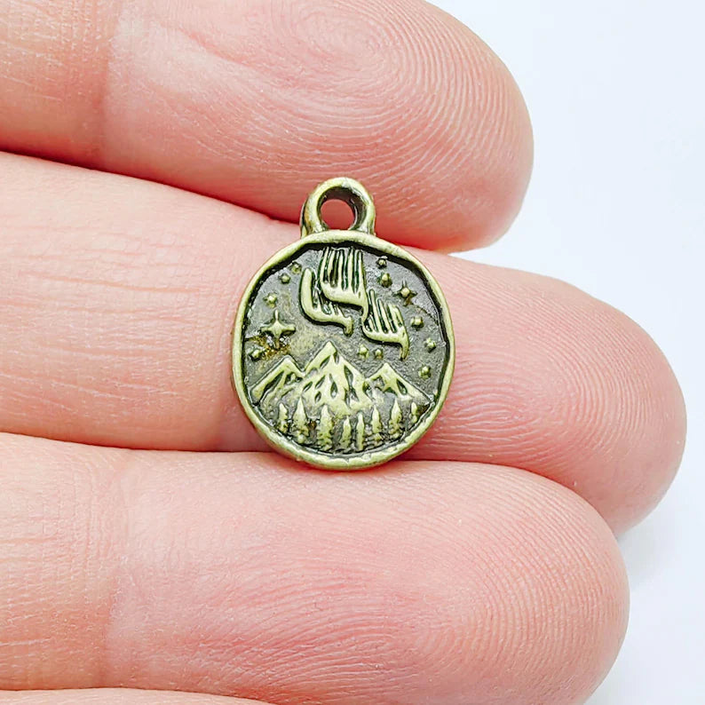 4 Pcs Aurora Borealis Charm, Double Sided Pendant, Northern Lights, 16x13mm Antique Bronze Plated Bronze G37613