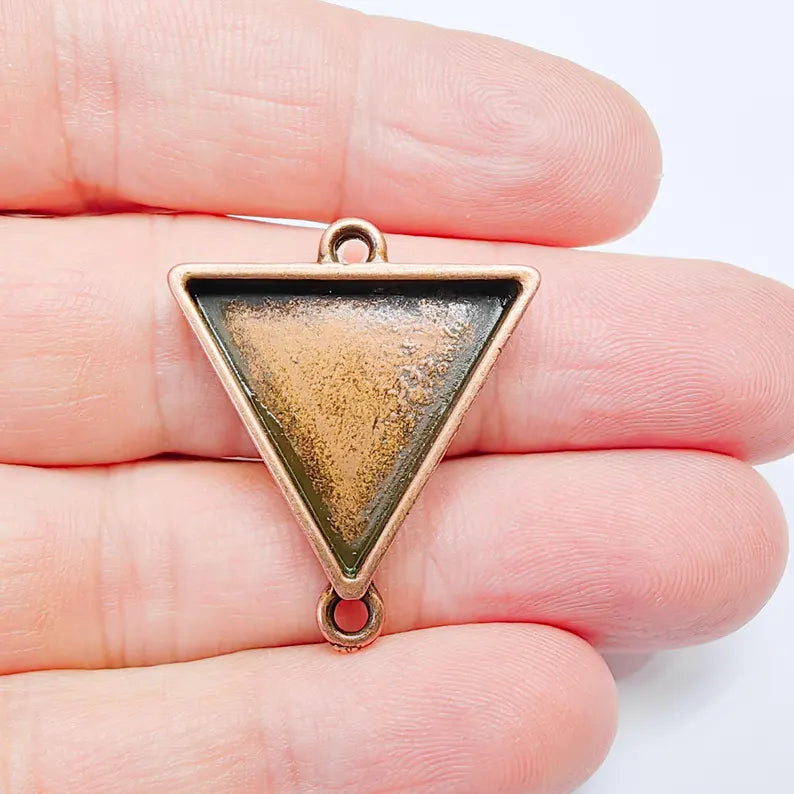 Triangle Pendant Connector, 24mm Bezel Setting, Copper Plated Zamak Charm, 32x27mm Triangle Frame, G37573