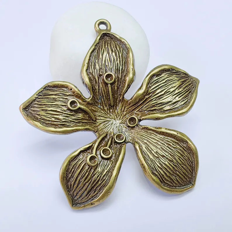 Antique Bronze Floral Pendant, Large Flower Charm, Textured 71x70mm Component, G37589