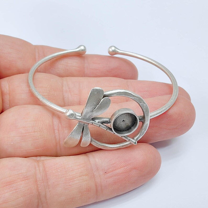 Dragonfly Bracelet, 8mm Bezel, Adjustable Brass Cuff, Antique Silver Plated, G37591