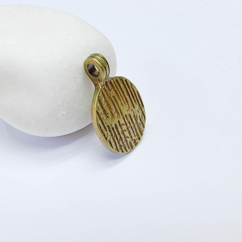 Textured Round Pendant, Antique Bronze Plated Zamac Charm, 30x21mm Jewelry Finding, G37593