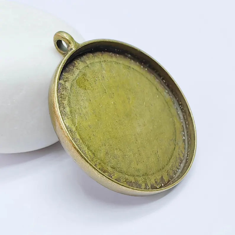 Round Pendant Blanks, Resin Bezel Bases, Mosaic Mountings, Antique Bronze Plated (40mm) G37621