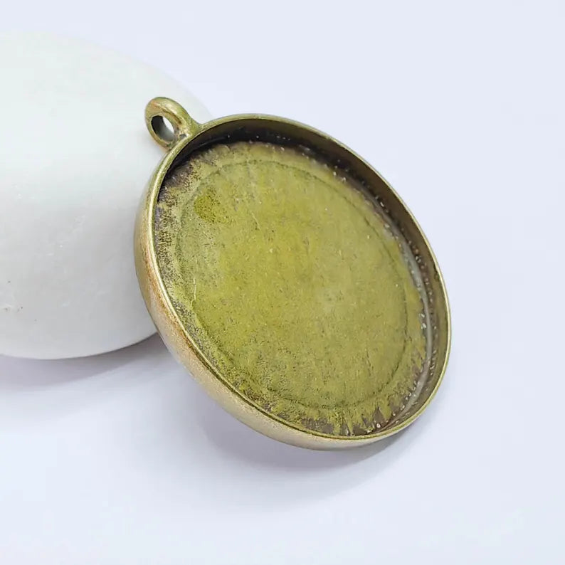 Round Pendant Blanks, Resin Bezel Bases, Mosaic Mountings, Antique Bronze Plated (40mm) G37621