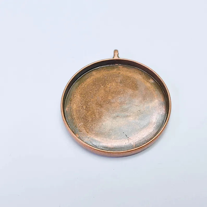 Round Pendant Blanks, Resin Bezel Bases, Mosaic Mountings, Antique Copper Plated (40mm) G37601