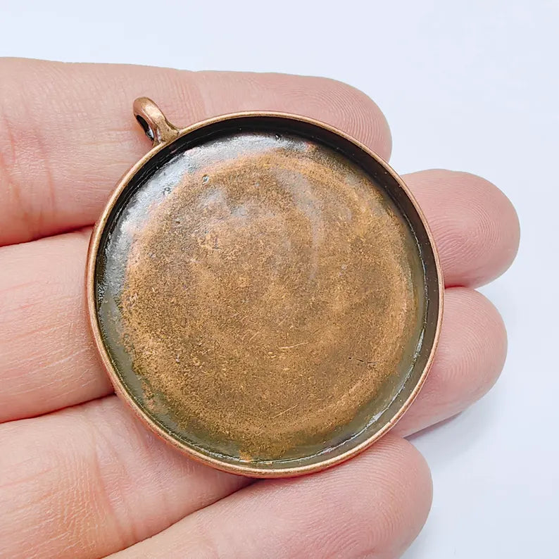 Round Pendant Blanks, Resin Bezel Bases, Mosaic Mountings, Antique Copper Plated (40mm) G37601