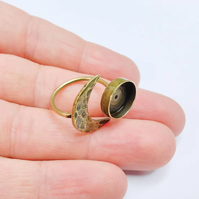 Crescent Moon Adjustable Ring, 12mm Bezel Setting, Antique Bronze Ring Base, G37626
