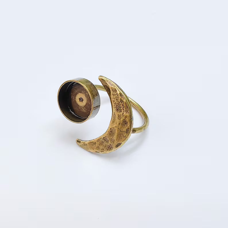 Crescent Moon Adjustable Ring, 10mm Bezel Setting, Antique Bronze Ring Base, G37627