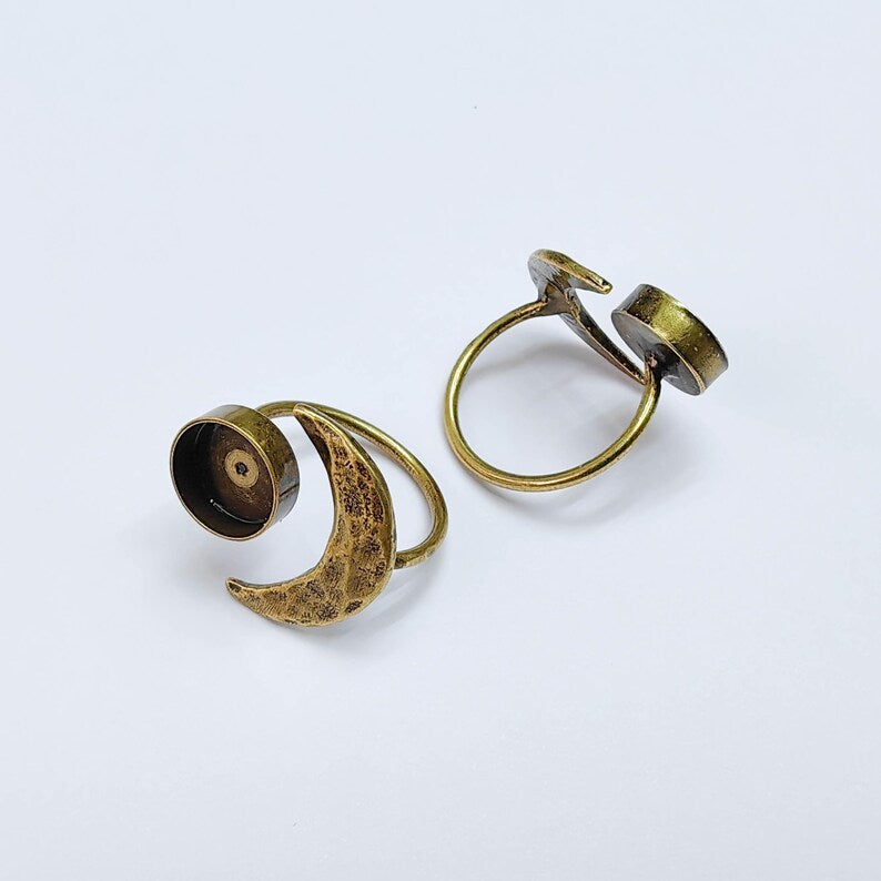 Crescent Moon Adjustable Ring, 10mm Bezel Setting, Antique Bronze Ring Base, G37627