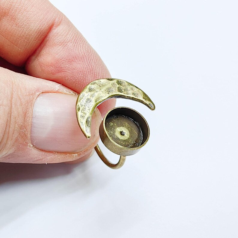 Crescent Moon Adjustable Ring, 10mm Bezel Setting, Antique Bronze Ring Base, G37627