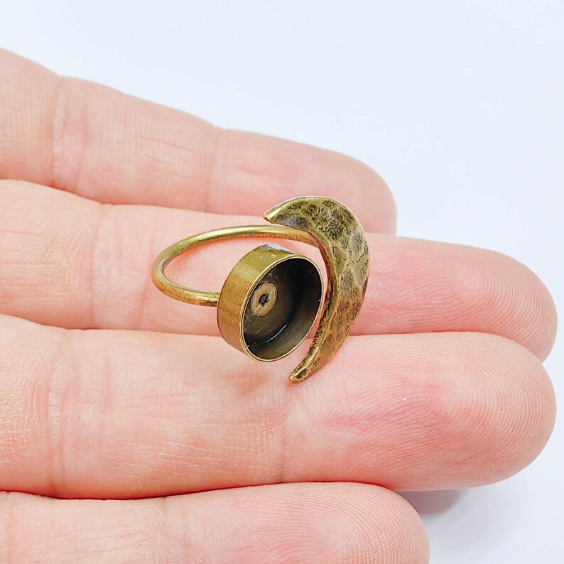 Crescent Moon Adjustable Ring, 10mm Bezel Setting, Antique Bronze Ring Base, G37627