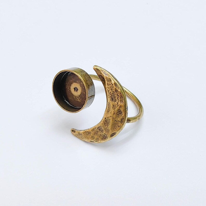 Crescent Moon Adjustable Ring, 10mm Bezel Setting, Antique Bronze Ring Base, G37627