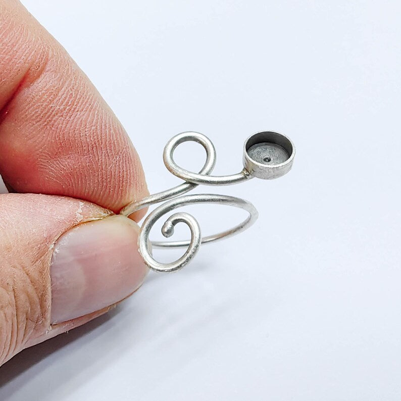 Adjustable Swirl Ring with 6mm Bezel, Antique Silver Plated Brass, Nickel Free, Lead Free, Handmade Jewelry Base G37629
