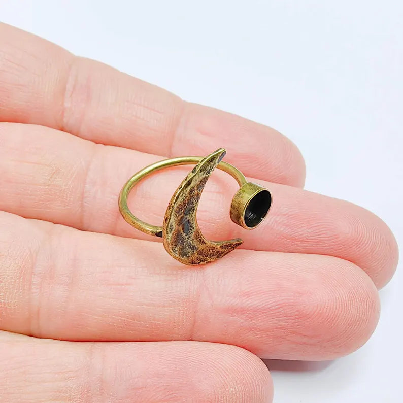 Crescent Moon Adjustable Ring, 6mm Bezel Setting, Antique Bronze Ring Base, G37633