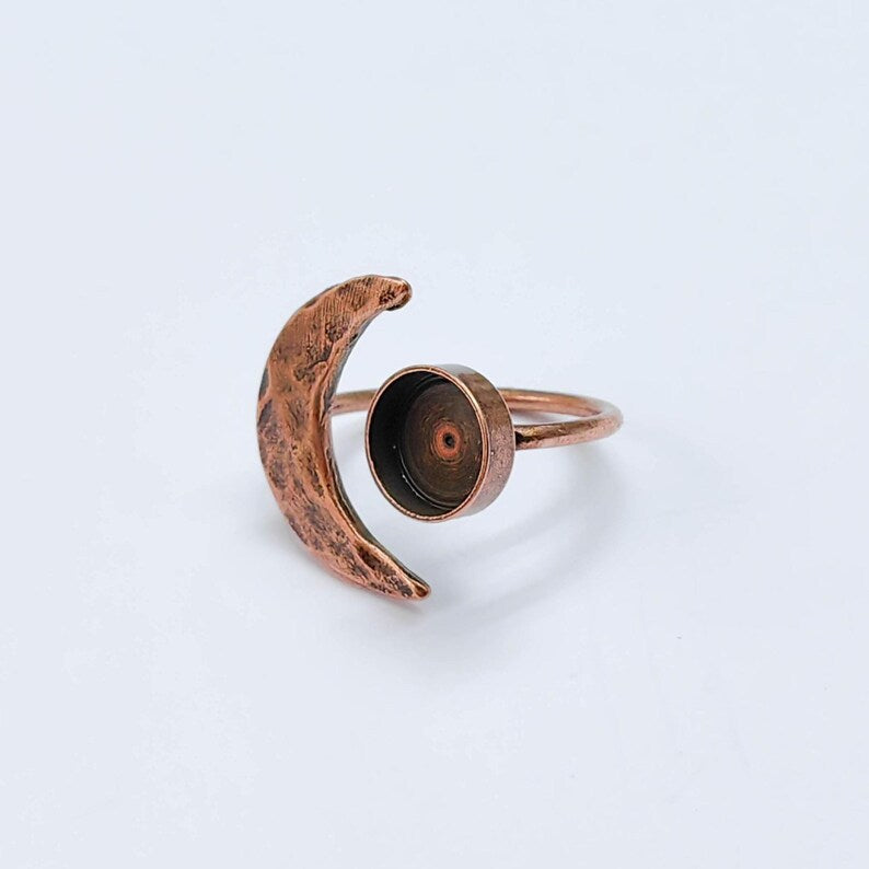 Crescent Moon Adjustable Ring, 8mm Bezel Setting, Antique Copper Ring Base, G37644