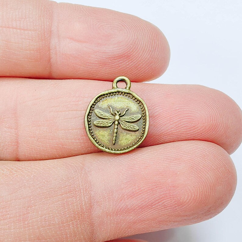 4 Dragonfly Charm, Double Sided Pendant, Nature Bracelet Earring Supply, Antique Bronze Plated 16x13mm G37649