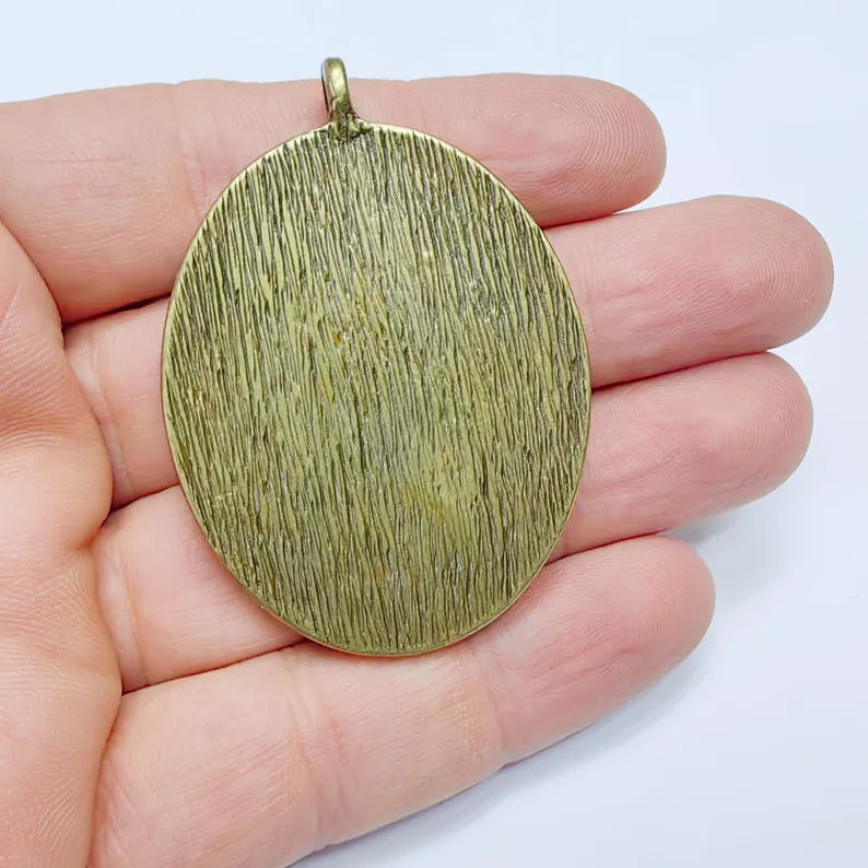 Large Oval Pendant Blanks, Resin Bezel Base, Mosaic Mountings, Antique Bronze Plated 50x40mm G37603