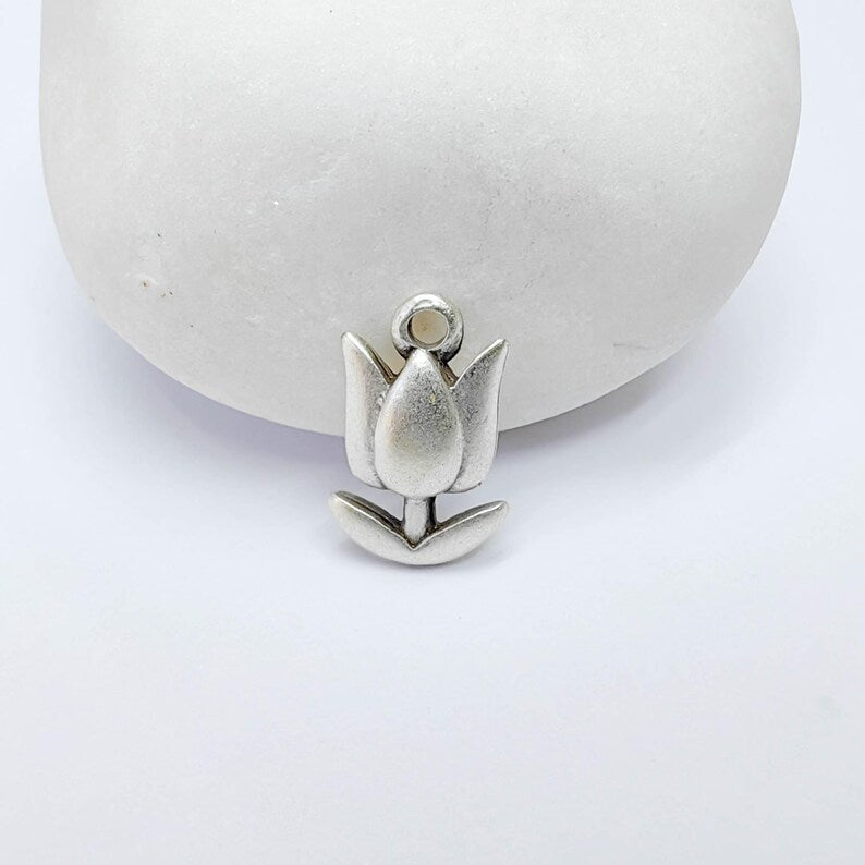 5 Tulip Flower Charm, Small Antique Silver Pendant, 12x10mm Floral Jewelry Making, G37608