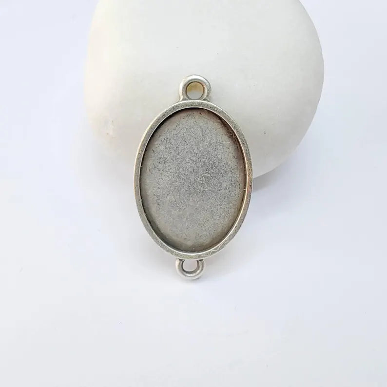 Oval Connector Bezel Base, 25x18mm Setting, Antique Silver, Resin Jewelry Link, G37660