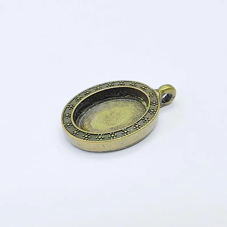 Oval Pendant Blanks, Resin Bezel Bases, Mosaic Mountings, Antique Bronze Plated (18x13mm) G37675