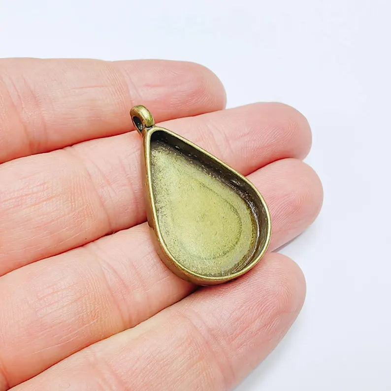Drop Pear Pendant Blanks, Resin Bezel Bases, Mosaic Mountings, Antique Bronze Plated (30x22mm) G37681