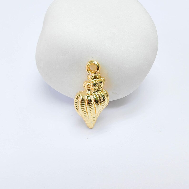 2 Sea Shell Charm, Ocean Inspired Design, Gold Color, Zamac Jewelry Finding, 23x11mm, G37695