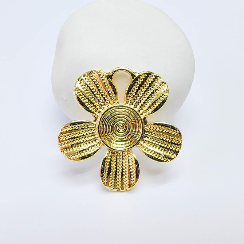 Flower Spiral Charm, Textured Floral Design, 24k Gold Color, Jewelry Finding, 33mm, G37706
