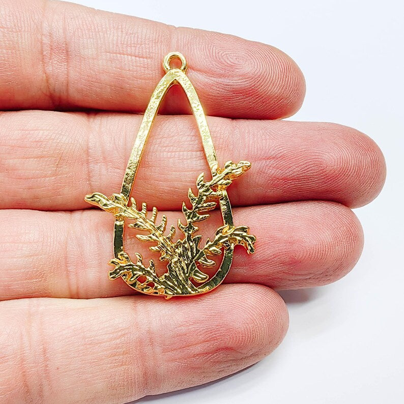 Teardrop Fern Leaf Charm, Botanical Nature Design, 24k Gold Color, Jewelry Finding, 45x29mm, G37708