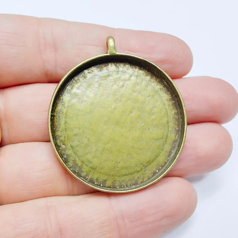 Round Pendant Blanks, Resin Bezel Bases, Mosaic Mountings, Antique Bronze Plated (40mm) G37621