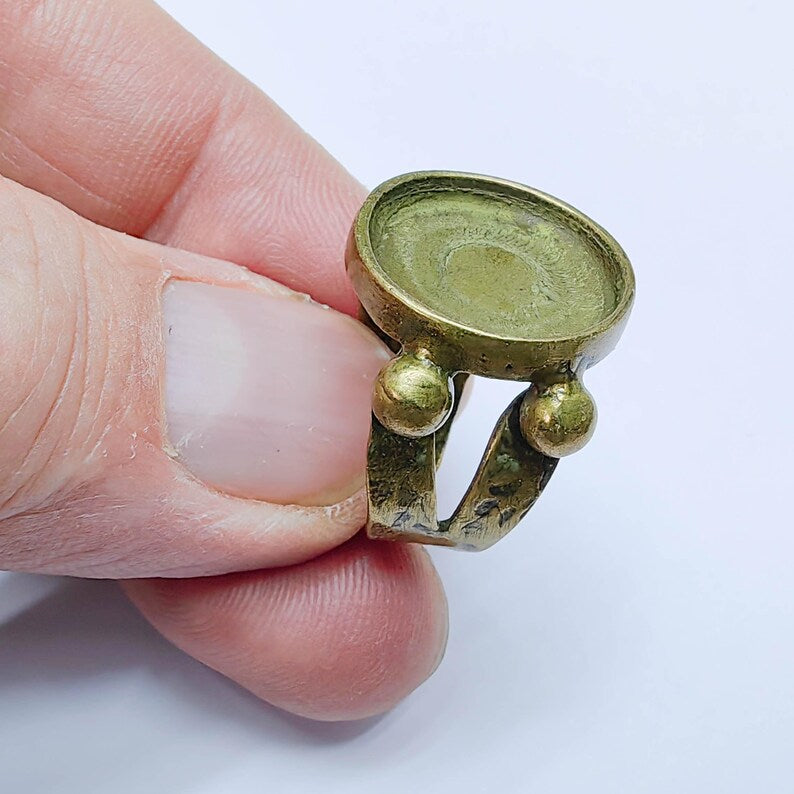 Adjustable Ring Base, 15mm Round Bezel Setting, Antique Bronze Jewelry Making, G37620