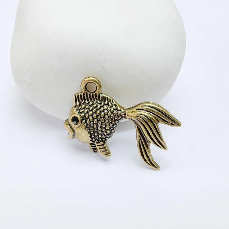 2 Goldfish Charm Pendant, Detailed Fish Design, Antique Bronze Plated, 27x18mm, G37720