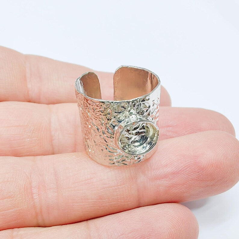 Shiny Silver Ring Setting, Cabochon Blank, Resin Bezel, Epoxy Base, Adjustable Brass 8mm G37732