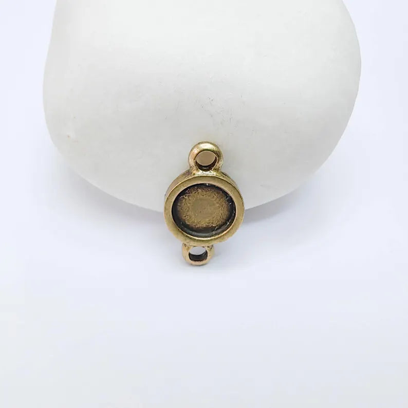 4 Round Cabochon Connector, Bracelet Necklace Blank, 8mm Bezel, Antique Bronze Plated, G37736