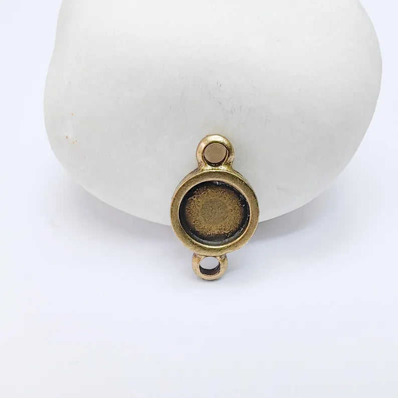 4 Round Cabochon Connector, Bracelet Necklace Blank, 8mm Bezel, Antique Bronze Plated, G37736