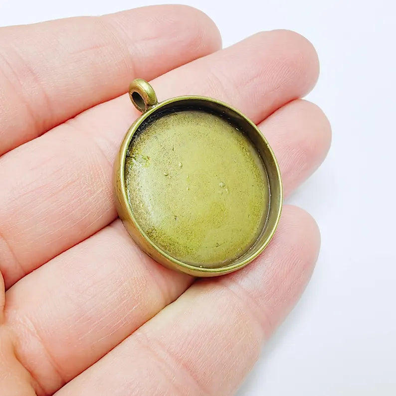 Pendant Blanks, Resin Bezel Bases, 30mm Mosaic Mountings, Polymer Clay, Antique Bronze Plated G37737