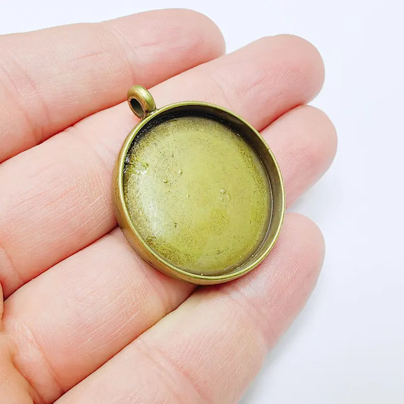 Pendant Blanks, Resin Bezel Bases, 30mm Mosaic Mountings, Polymer Clay, Antique Bronze Plated G37737