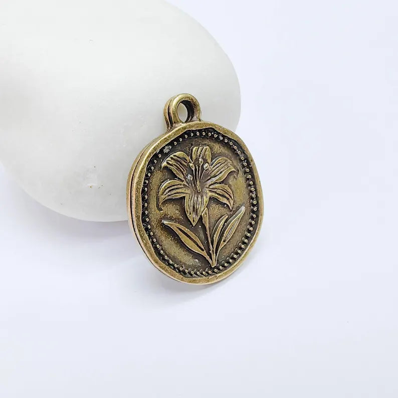 Lily Flower Charm Pendant, Botanical Coin Design, Bronze Plated, 29x24mm, G37744