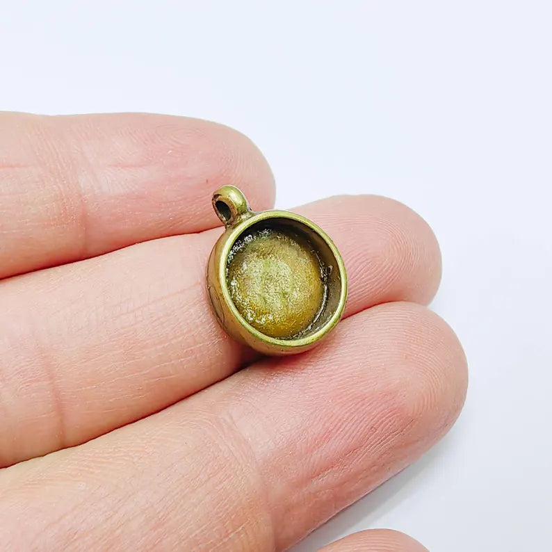 2 Round Pendant Blanks, Resin Bezel Bases, Mosaic Mountings, Dry flower Frame, Polymer Clay base, Antique Bronze Plated (12mm) G37740