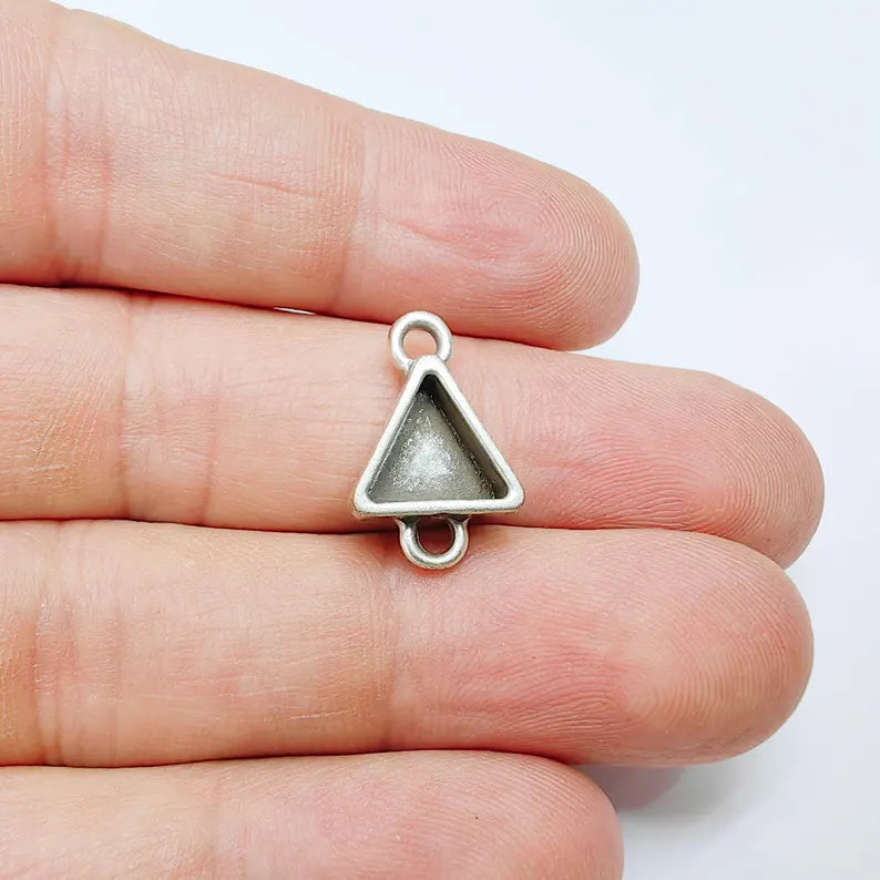 2 Triangle Bezel Connector Pendant, Geometric Open Back Design, Antique Copper Plated, 10mm, G37741
