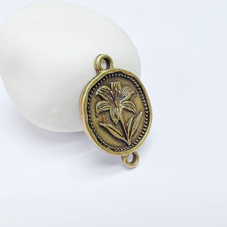 Lily Flower Charm Connector, Round Botanical Floral Design, Antique Bronze Plated, 34x24mm, G37742