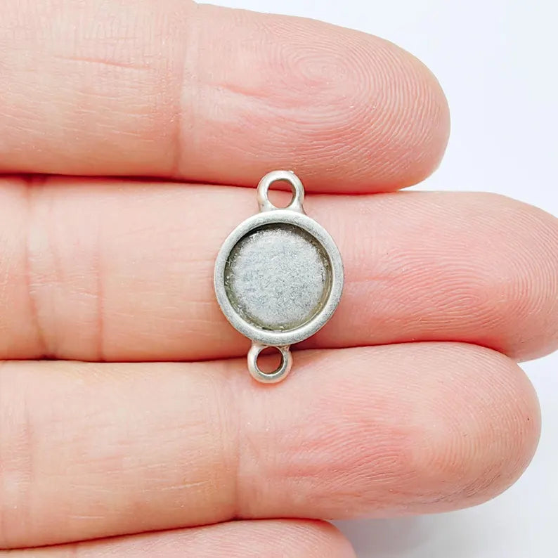 2 Round Bezel Connector, Double Loop Cabochon Blank, Epoxy Setting, Antique Silver Plated 10mm G37749