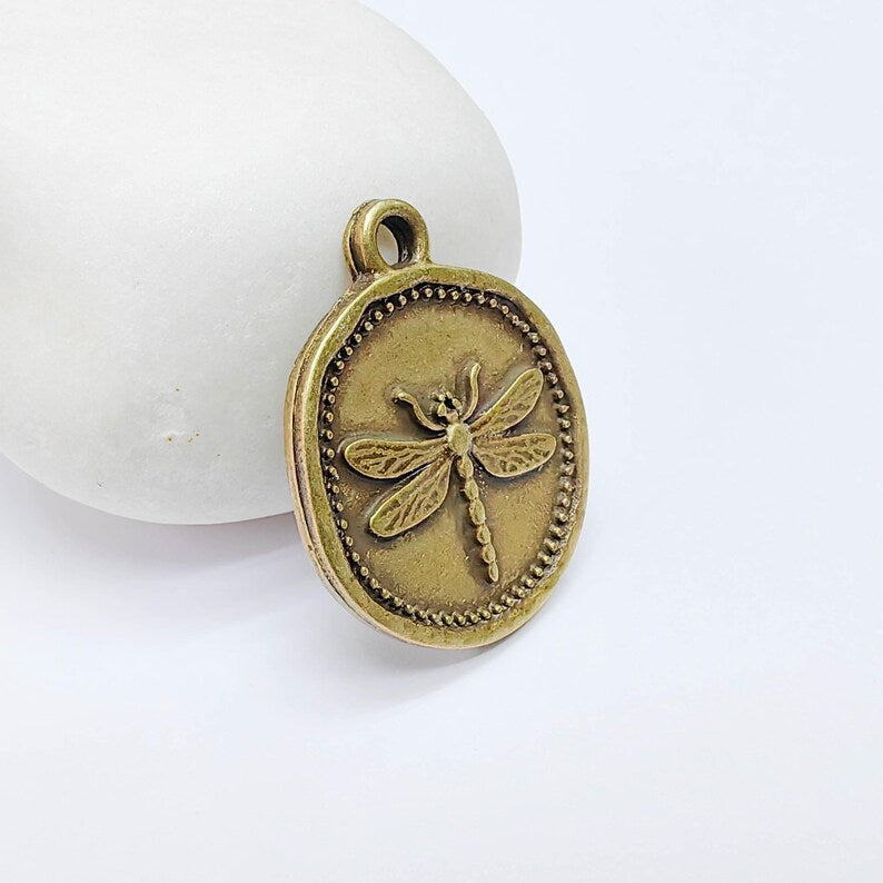 Dragonfly Charm Pendant, Round Botanical Coin Design, Copper Plated, 29x24mm, G37750