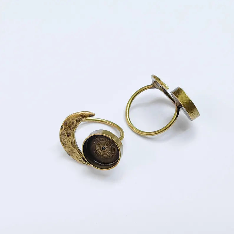 Crescent Moon Adjustable Ring, 12mm Bezel Setting, Antique Bronze Ring Base, G37626